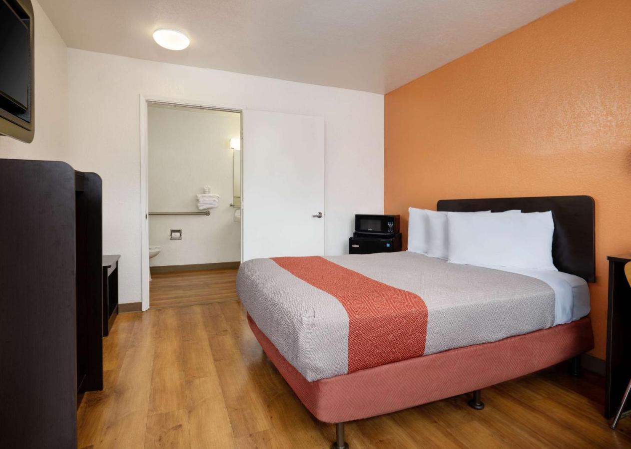 Motel 6-Camarillo, Ca Eksteriør bilde