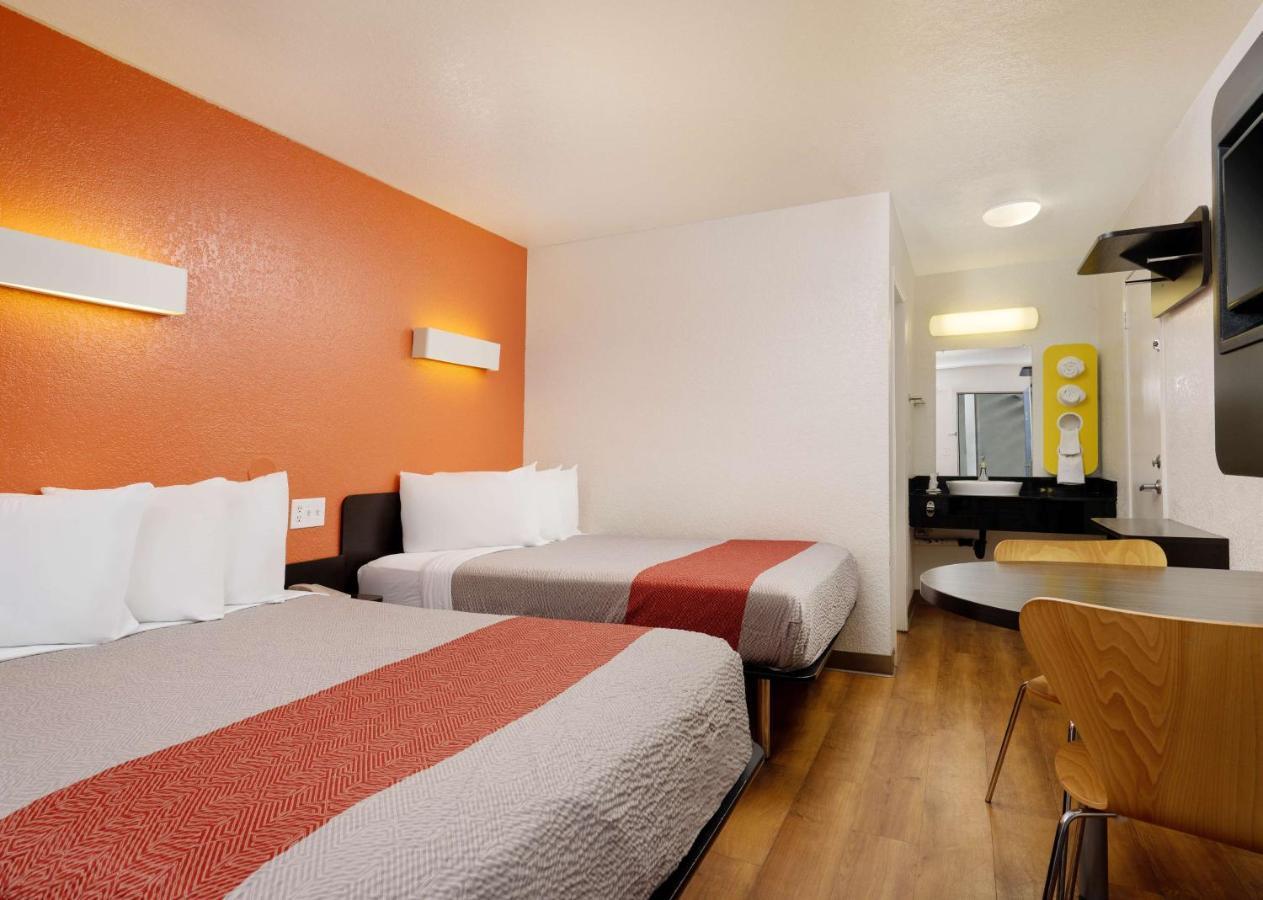 Motel 6-Camarillo, Ca Eksteriør bilde