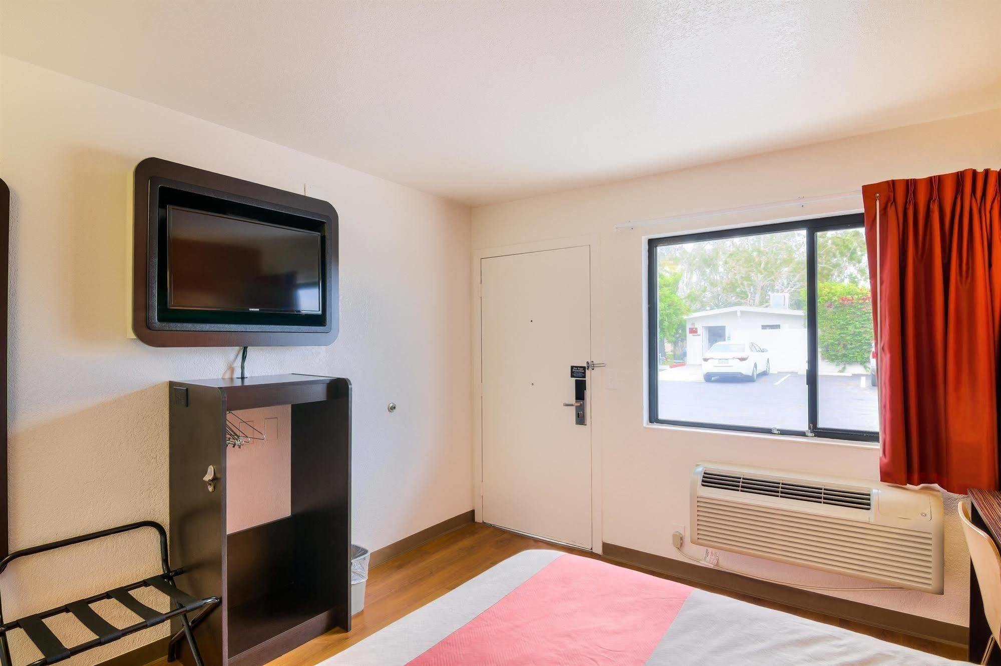 Motel 6-Camarillo, Ca Eksteriør bilde
